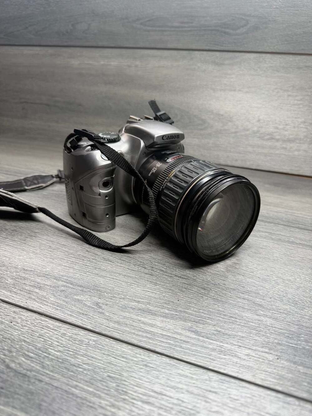 Canon Eos Digital Rebel 28-135Mm Lens Silver